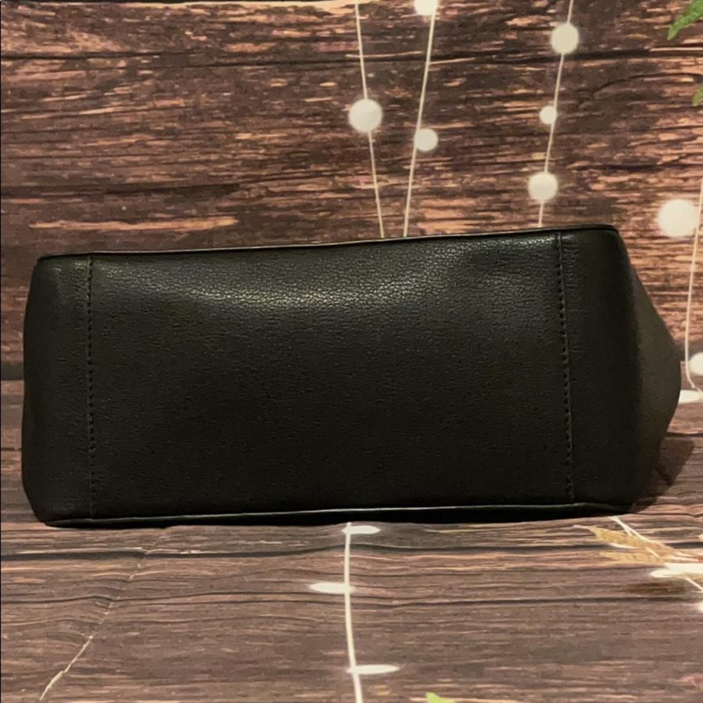 🌻MICHAEL KORS 🌻 BLACK LARGE CHARLOTTE SATCHEL - Picture 5 of 11